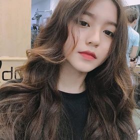 Tóc xoăn lọn to